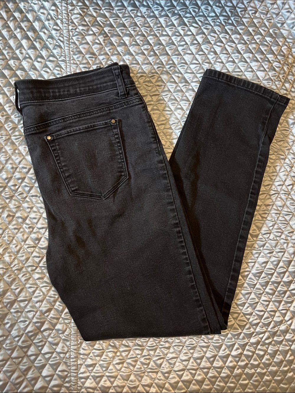 Chicos High-Rise Black Fabulous Slimming Jeans for Women